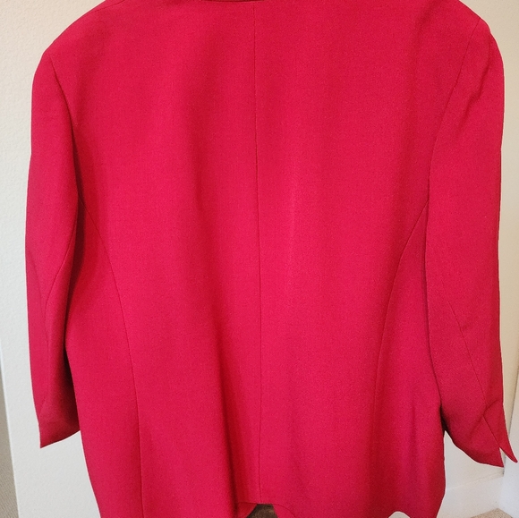 Red fully lined red blazer - Picture 8 of 8